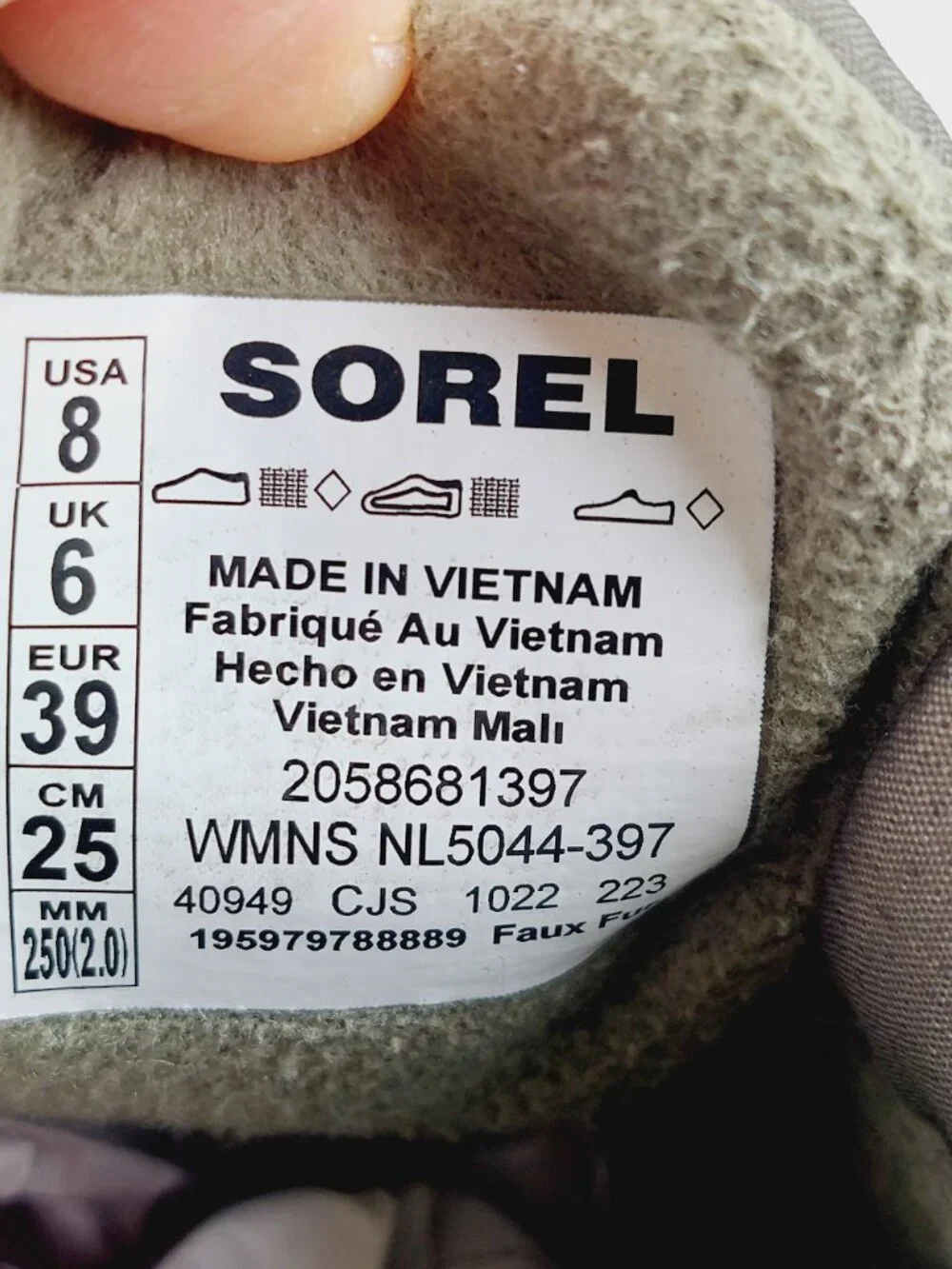 Sorel Women's Stone Green Black Kinetic Impact Puffy Zip Waterproof Boots Size 8